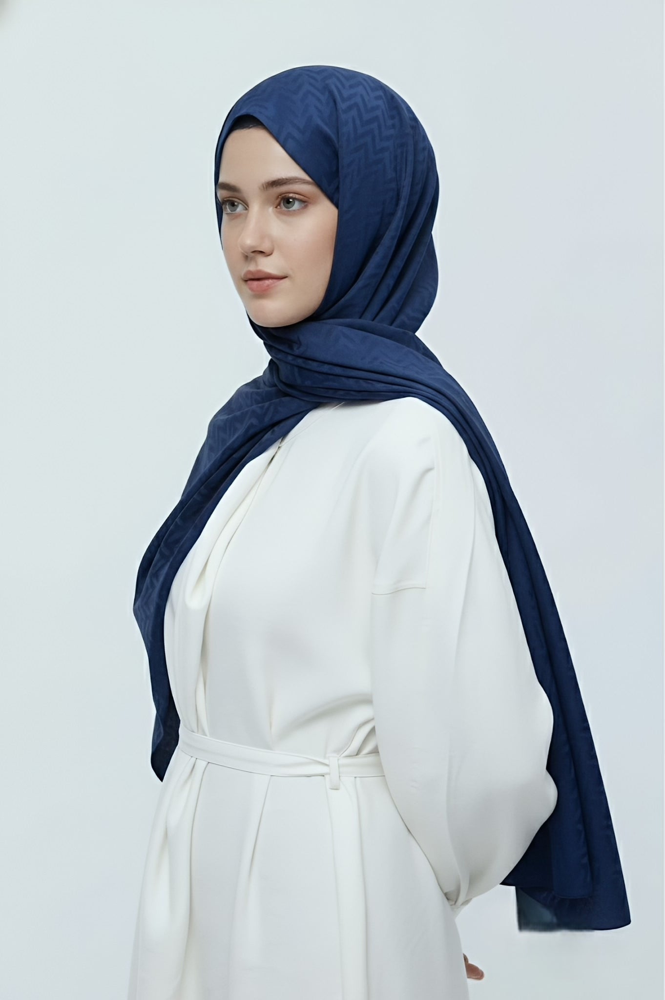 İpeksi Jakar Serisi Labirent Desen Şal-Lacivert